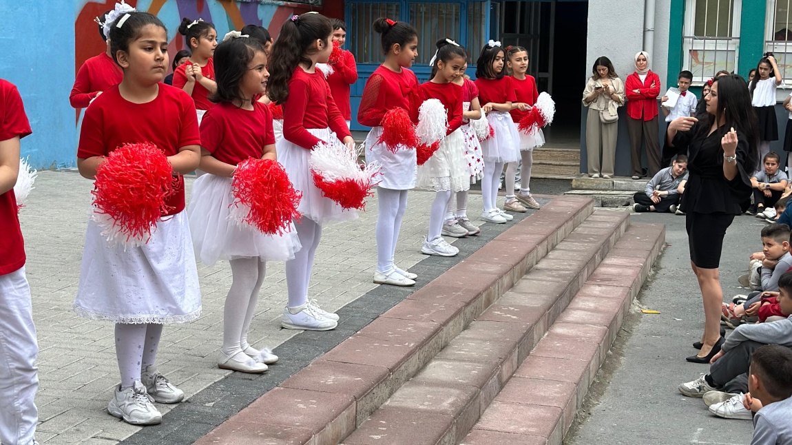 19 Mayıs Atatürk'ü Anma, Gençlik ve Spor Bayramı Coşkuyla Kutlandı